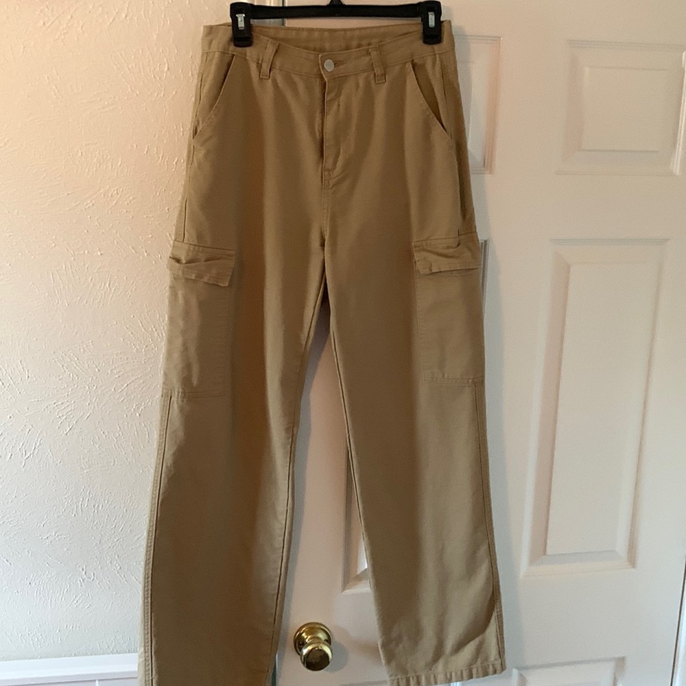 Tan cargos
